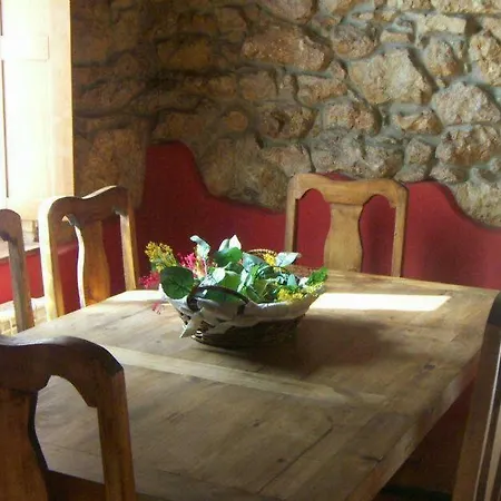 בית כפרי Casa De Aldea Fonfria *